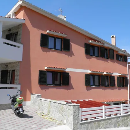 Pintar Zarok Apartment Baska (Krk)