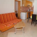 Apartament Pintar Zarok